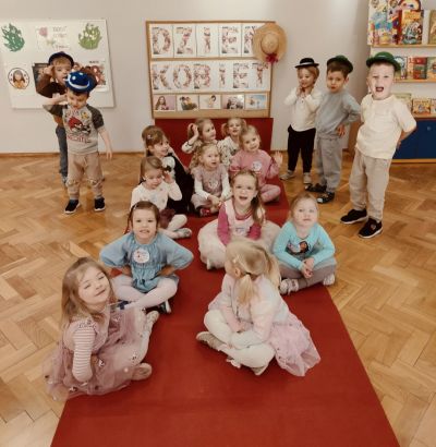 Dzień Kobiet w przedszkolu – wyjątkowe chwile pełne radości w Jedyneczce